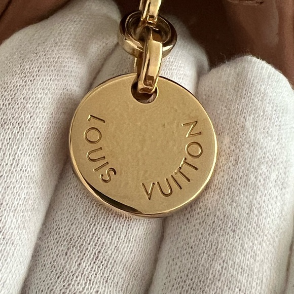 Louis Vuitton Vernis Brea GM  Rose Velours(Like NEW!!) - Picture 8 of 16